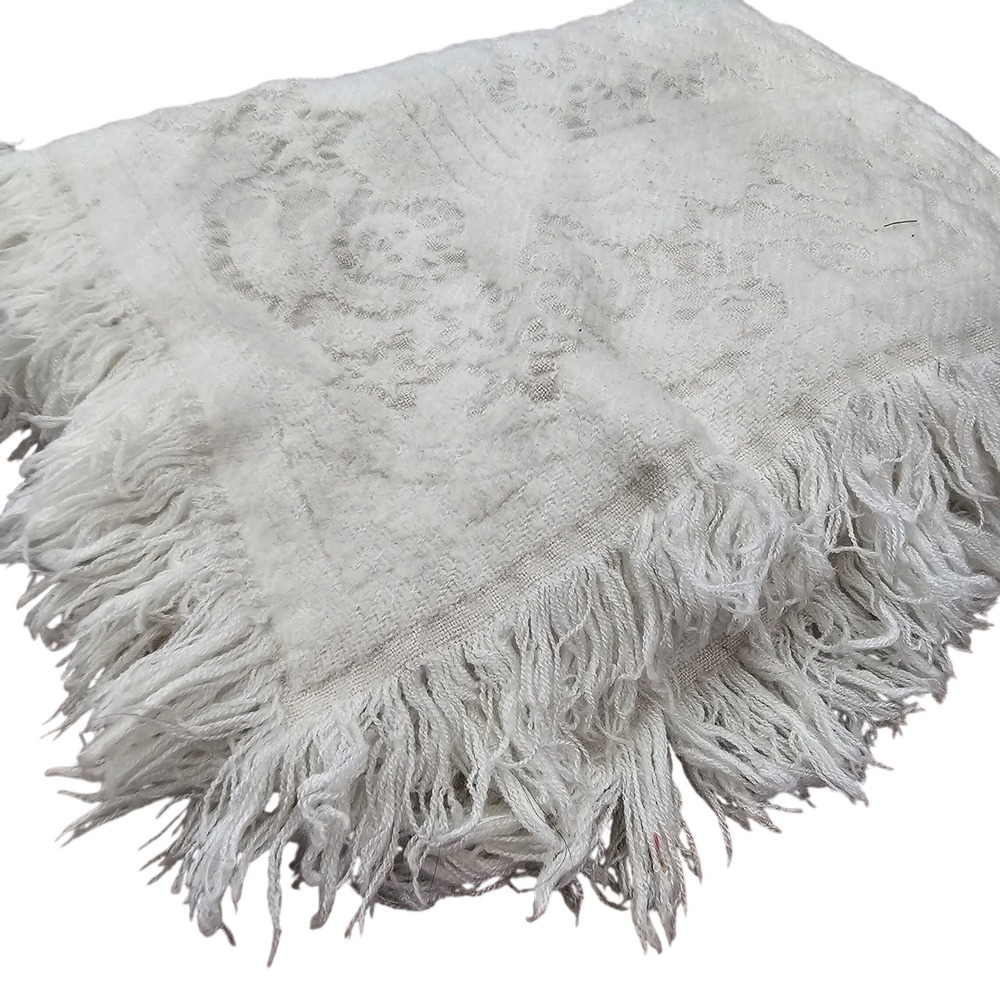 Bright Future Vintage White Acrylic Floral Damask Fringe Throw Blanket Mexico